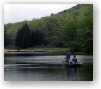 Lock_Haven/poevalley_boat_edge.jpg