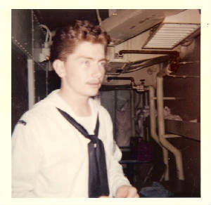 Navy/Ken_Forrestal_Berthing_Compartment.jpg